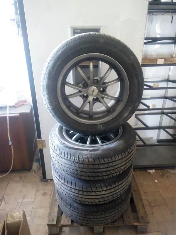 ПРОДАМ ШИНЫ И ДИСКИ 2