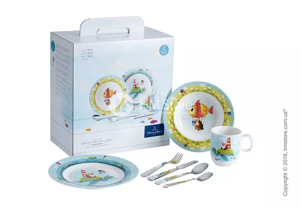 Красивые фарфоровые тарелки из набора детской посуды