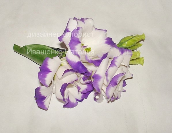 Бутоньерка для свадьбы,  красивое дополнение для образа жениха.